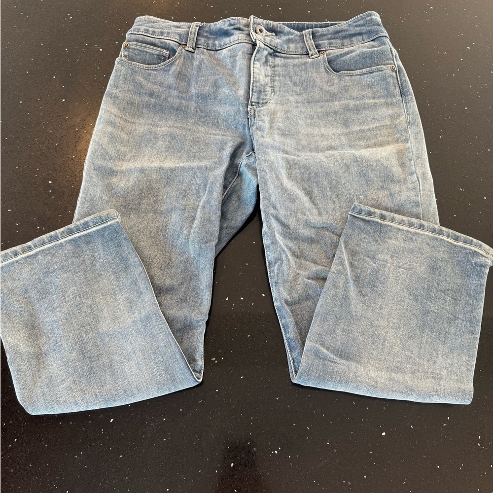 So Slimming Chico’s Blue Jeans Size 0 - Picture 3 of 8